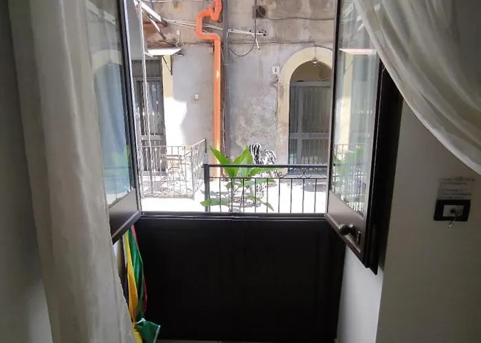 Дом отдыха Home&sharm Reitani Катания